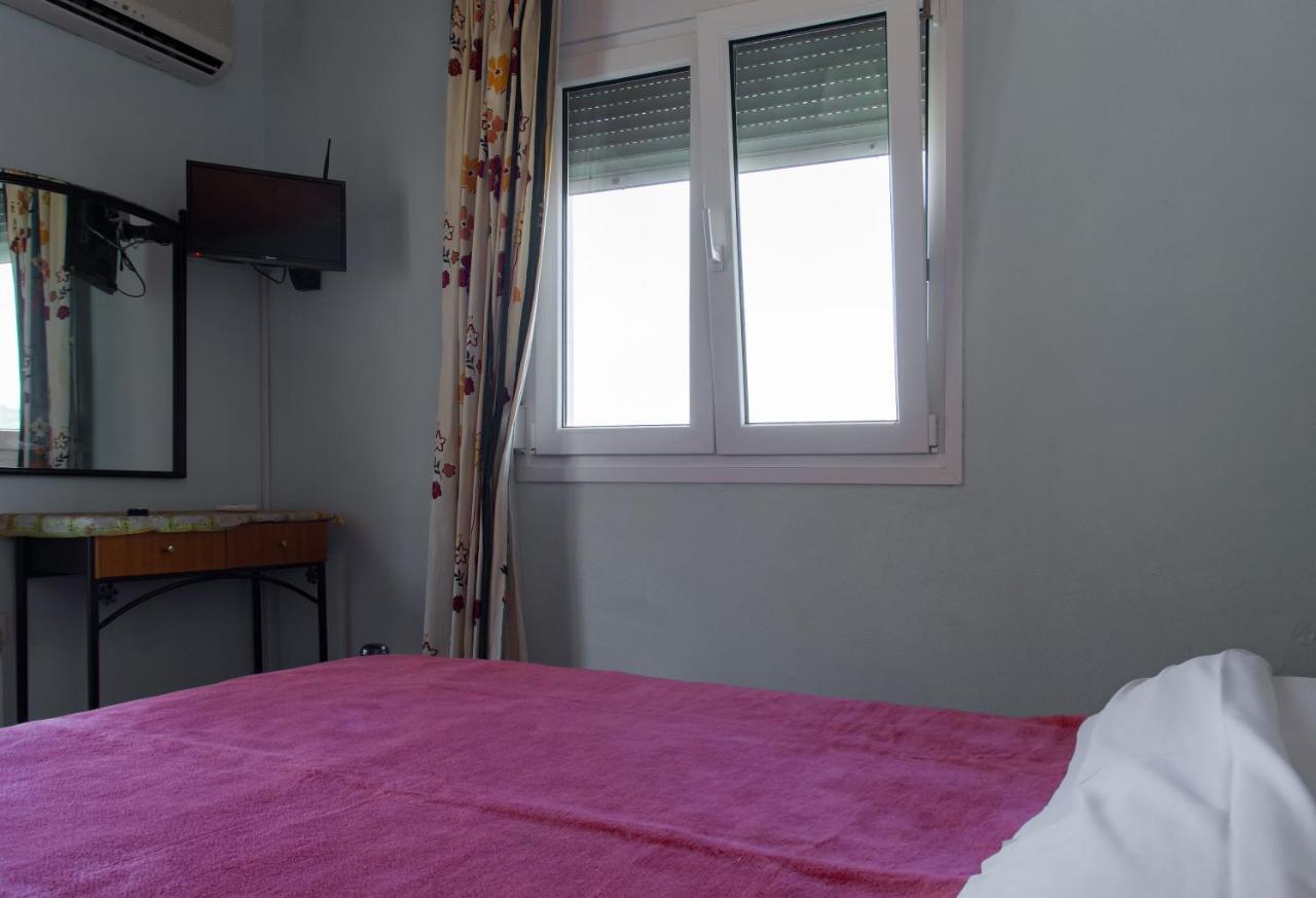 Agali Beach Pansion Mármaron المظهر الخارجي الصورة