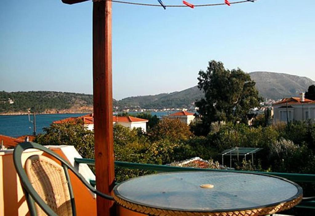 Agali Beach Pansion Mármaron الغرفة الصورة